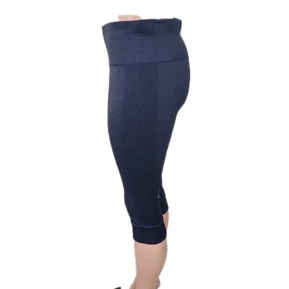 Lululemon Seamlessly Street Crop Leggings Women's Size 8 Cadet Blue Yoga - Picture 5 of 13
